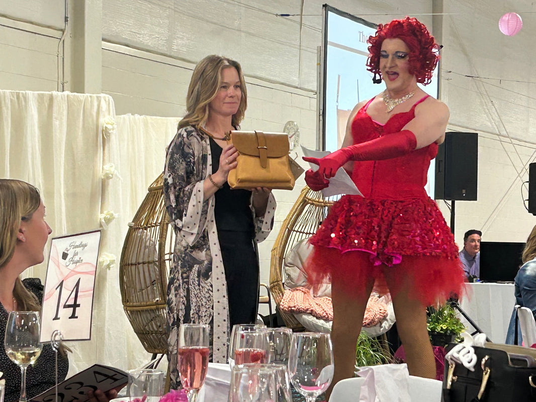 Enright Cattle Company supports Handbags for Hospice